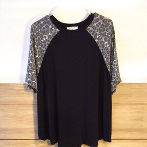 Zenana Black top size xl